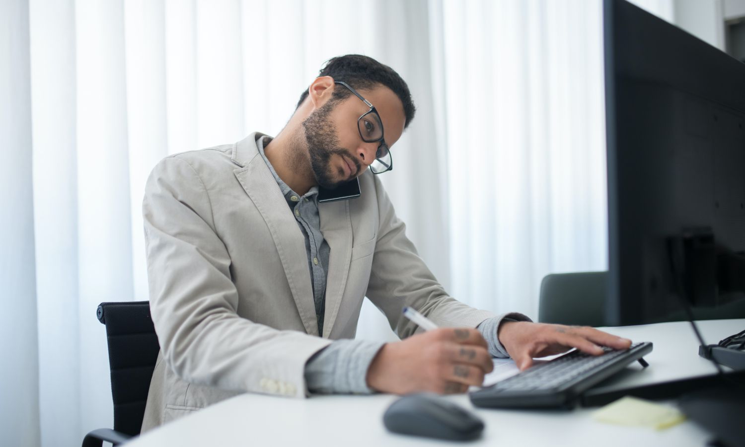 kantor pengacara pajak terdekat
